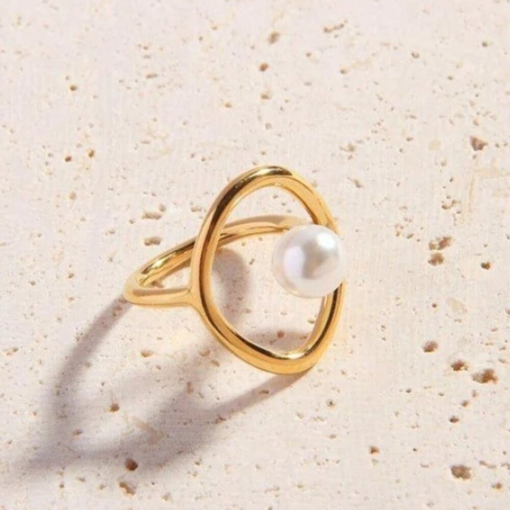 Pearl Ring